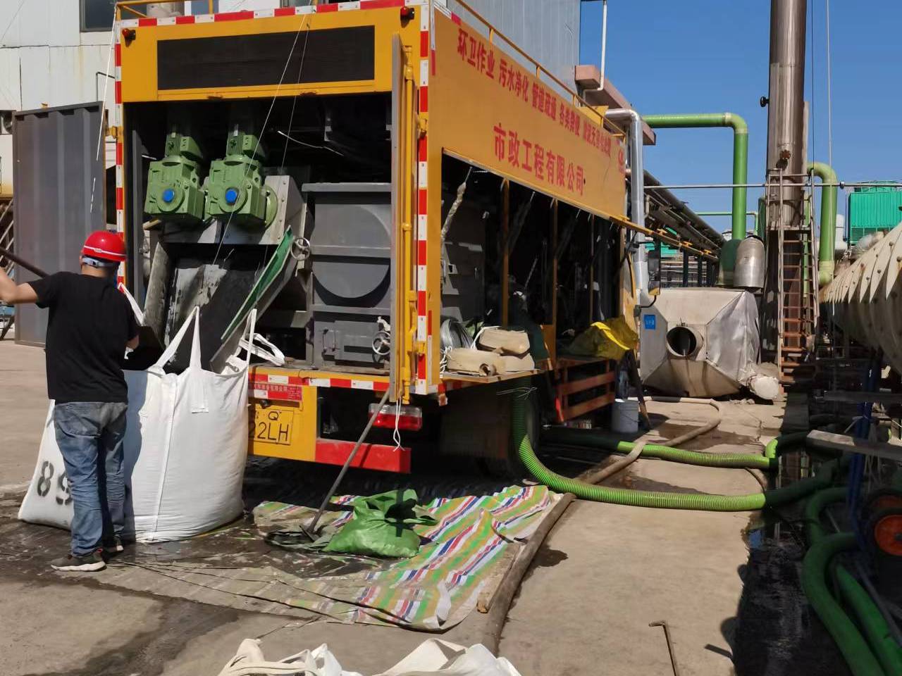 河津淤泥压干处理